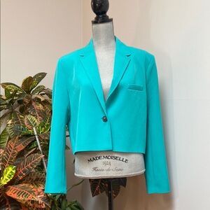 Blue Cropped Blazer with Notched Lapels